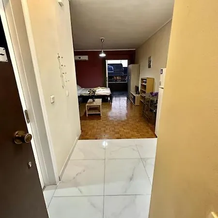 Alice's House קאנוני